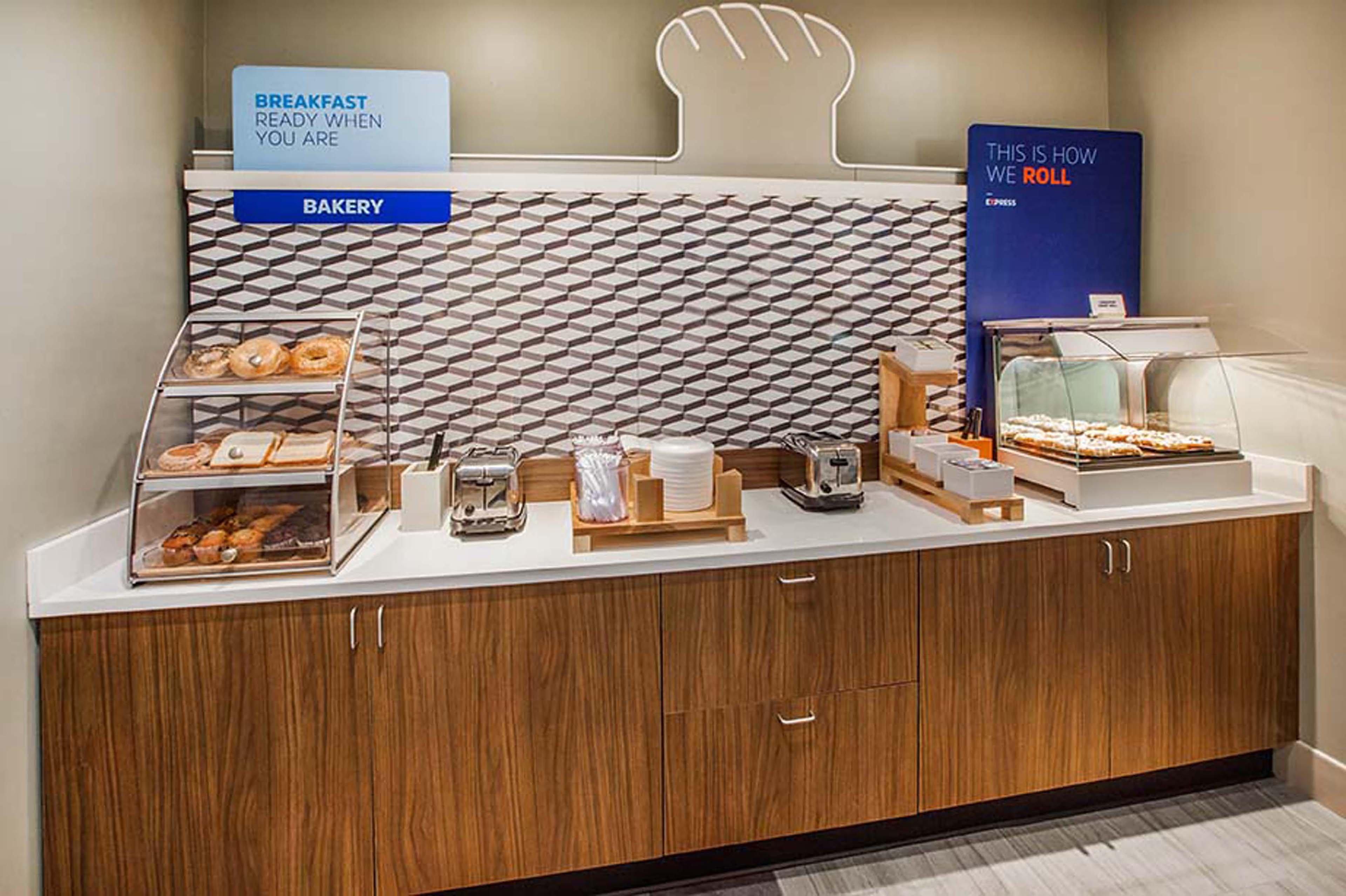 Holiday Inn Express & Suites Pine Bluff/Pines Mall By Ihg Kültér fotó